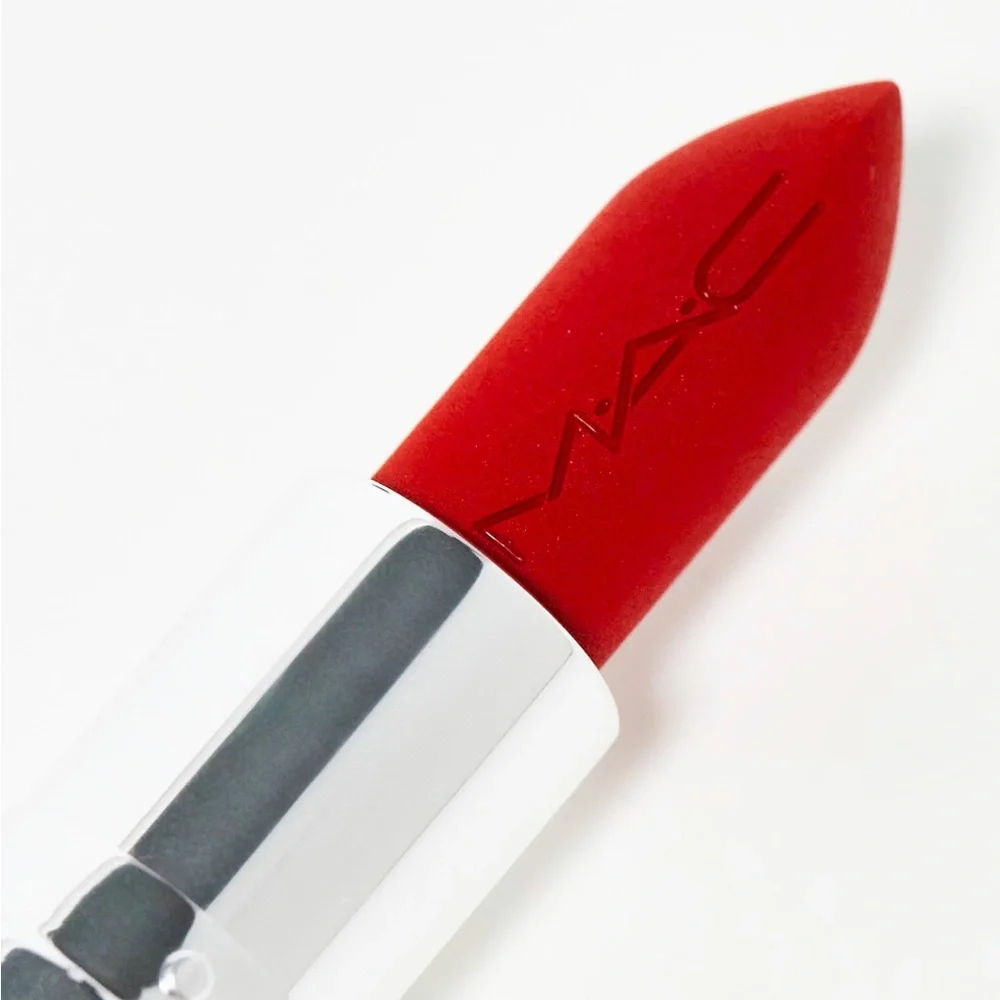 MAC Macximal Matte Lipstick Overstatement